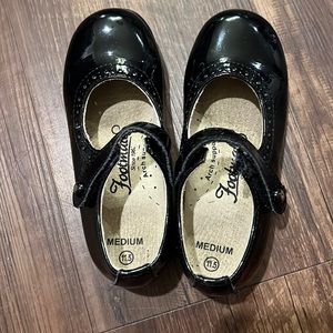 Footmates Black Patent Leather Mary Janes